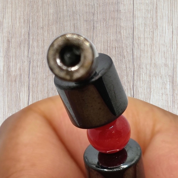 Vintage Magnetic Red and Gray Beaded Bracelet - Picture 5 of 5